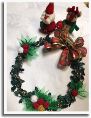 Christmas holly Wreath_a0219536_18443482.png