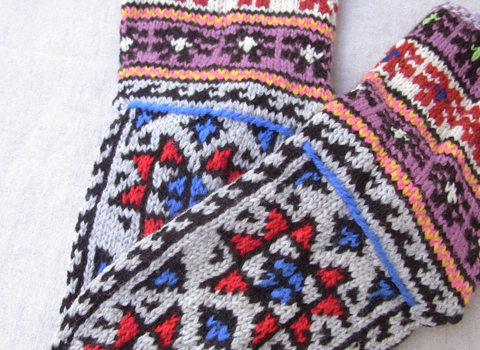 イランのおばあちゃんの手編み靴下2014_d0156336_2314964.jpg