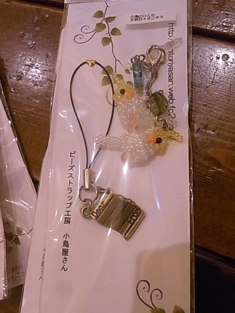 前田明子さん個展作品紹介、インコと鳥の雑貨展新着情報_d0322493_0584174.jpg