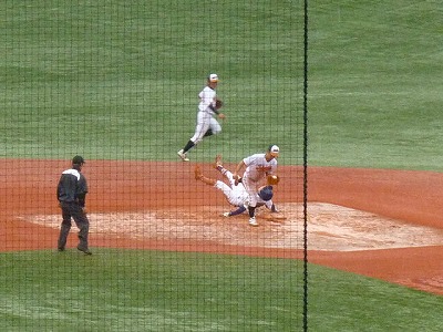 駒澤大対拓殖大 10月15日 東都大学野球1部 後半_b0166128_1184336.jpg