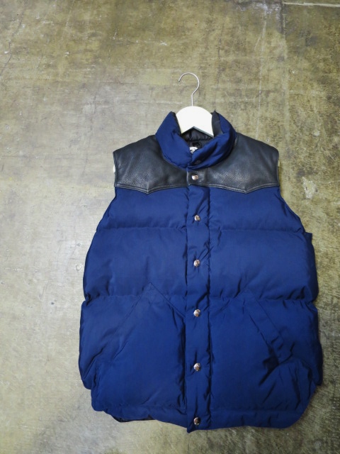 たまに間違いは在るわな。。。By Crescent Down Works フル別注DOWN VEST!♪!_d0152280_21312373.jpg