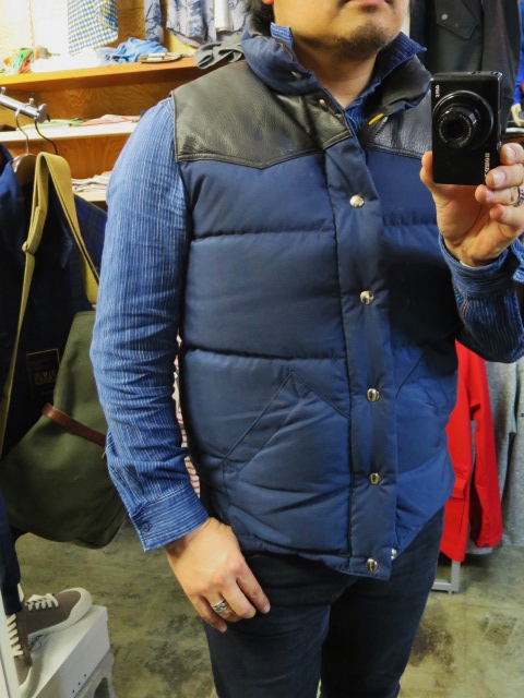 たまに間違いは在るわな。。。By Crescent Down Works フル別注DOWN VEST!♪!_d0152280_21333846.jpg
