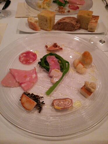 新宿 コンヴィーヴィオ_a0264383_1772232.jpg