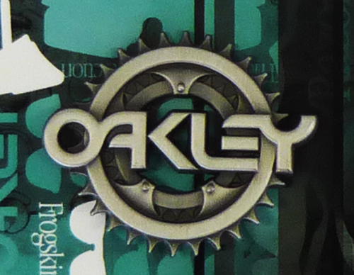 OAKLEYサングラス30周年記念限定モデル第2弾・SPORTS HERITAGE ASIAN-FIT COLLECTION入荷！_c0003493_102222.jpg