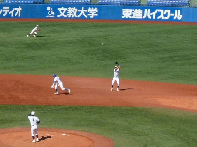 中央大対青学大 10月16日 東都大学野球1部 後半_b0166128_2031273.jpg