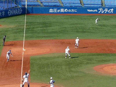 中央大対青学大 10月16日 東都大学野球1部 後半_b0166128_2232043.jpg