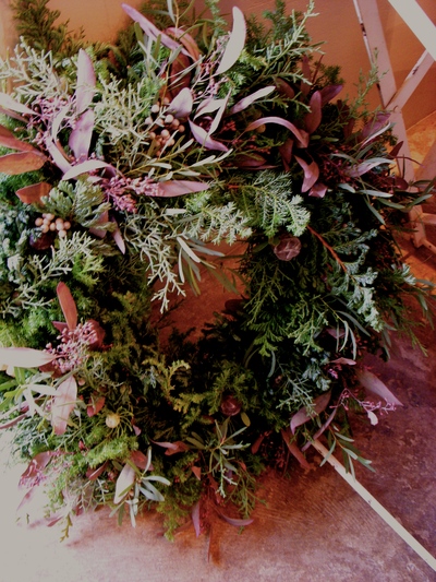 Christmas Wreath Lesson ! 始まりました。。。_a0229658_205886.jpg