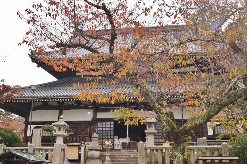 温泉寺 池之坊満月城遭難者慰霊塔 @神戸・有馬_b0063958_23423889.jpg