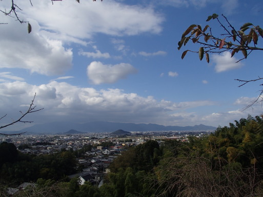 山の辺の道と龍王山～天理彩華ラーメン_a0036424_10510430.jpg