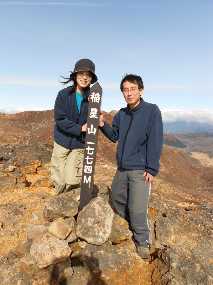 セピア色の九重連山８座縦走　星生山~天狗ケ城~中岳~白口岳~鳴子山~稲星山~久住山~扇ケ鼻_a0206345_11353410.jpg