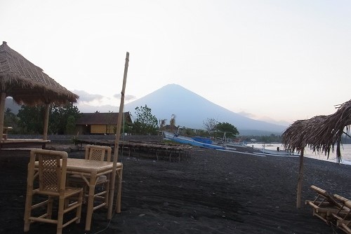 Rasta Bar And Restaurant からアグン山を見る @ Amed　(’14年10月)_f0319208_2272914.jpg