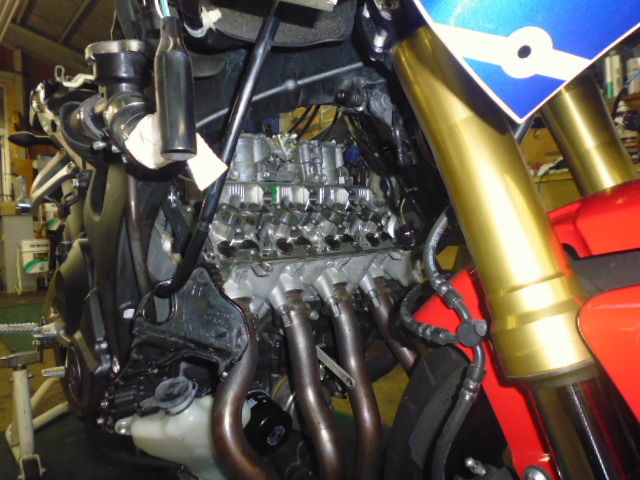 CBR600RR \'13年式 今回はフルパワー!!_e0114857_21342416.jpg