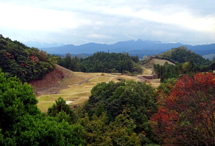 白雲荘の紅葉もこれから_b0145296_12471051.jpg