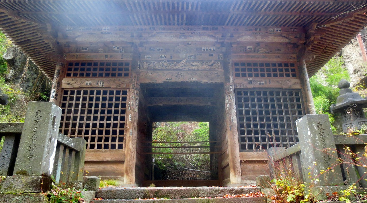 布引観音(布引山釈尊寺)紅葉_b0163804_1847586.jpg