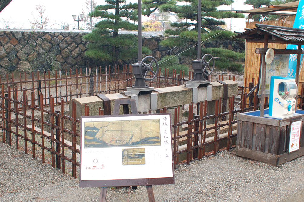 雨の讃岐高松城を訪ねて ~前編~_e0158128_19373558.jpg