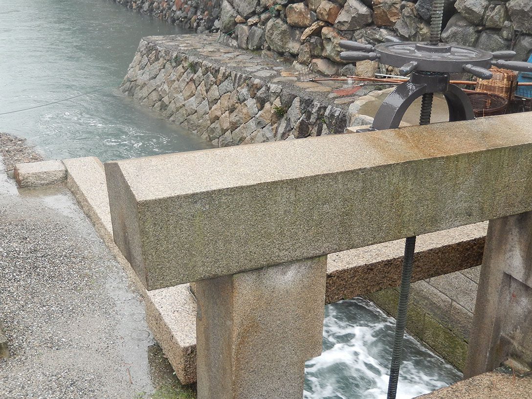 雨の讃岐高松城を訪ねて ~前編~_e0158128_19394124.jpg