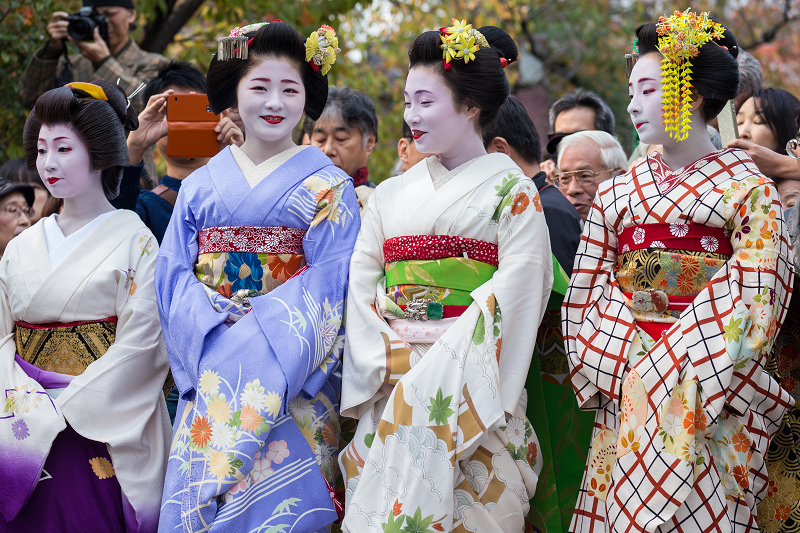 かにかくに祭(祗園甲部・紗矢佳さん、紗月さん、豆六さん、茉利佳さん)_f0155048_1211468.jpg