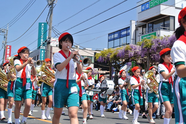 今年も華やかなパレード_a0320564_21172310.jpg