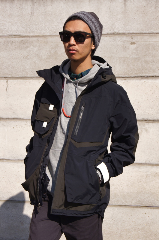 BURTON THIRTEEN - BLACK ALCES JACKET!!_f0020773_19344511.jpg