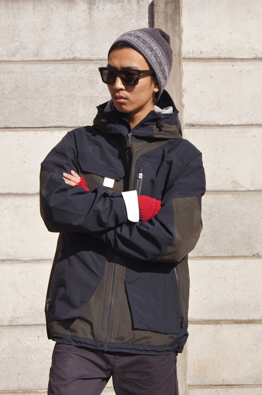 BURTON THIRTEEN - BLACK ALCES JACKET!!_f0020773_19365742.jpg
