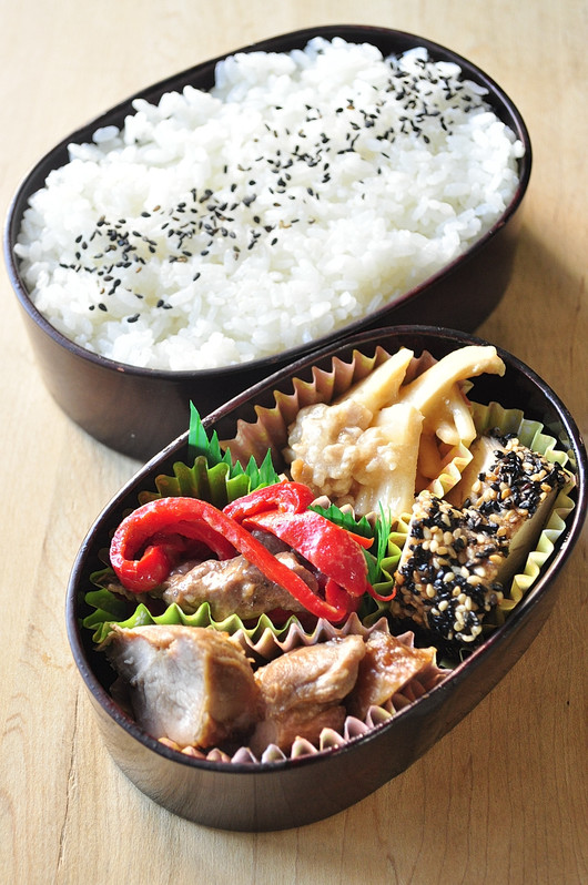 ごま鶏弁当_b0171098_743984.jpg