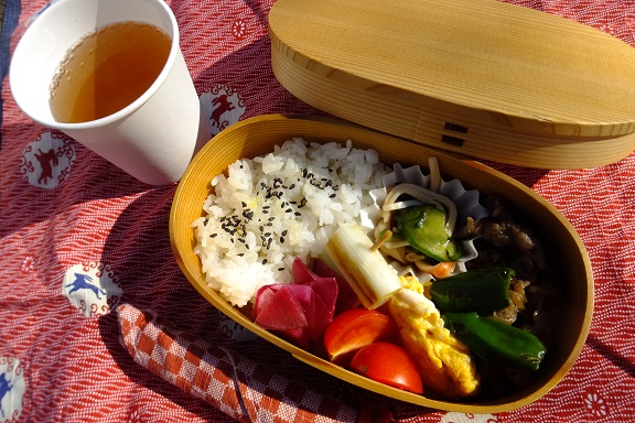 11/14　車麩の揚げびたし弁当_a0105730_8461279.jpg