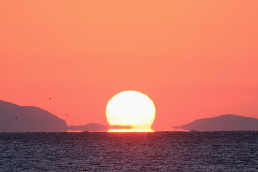 錦海湾の日の出　　　９月２８日（土）_c0330740_20473156.jpg