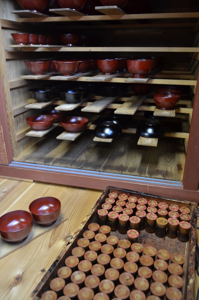 「中野知昭 漆器展」 お椀づくりの工程_d0087761_1565887.jpg