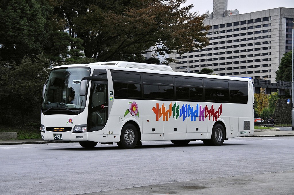 ゆきつばき観光 新潟230あ2024 スパルタンえこの小箱 ゆきつばき観光 新潟230あ2024 スパルタンえこの小箱