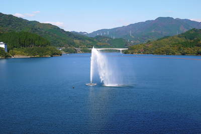 紅葉狩り 菊池市の観光スポット紹介(竜門ダム編)_a0254656_18523098.jpg