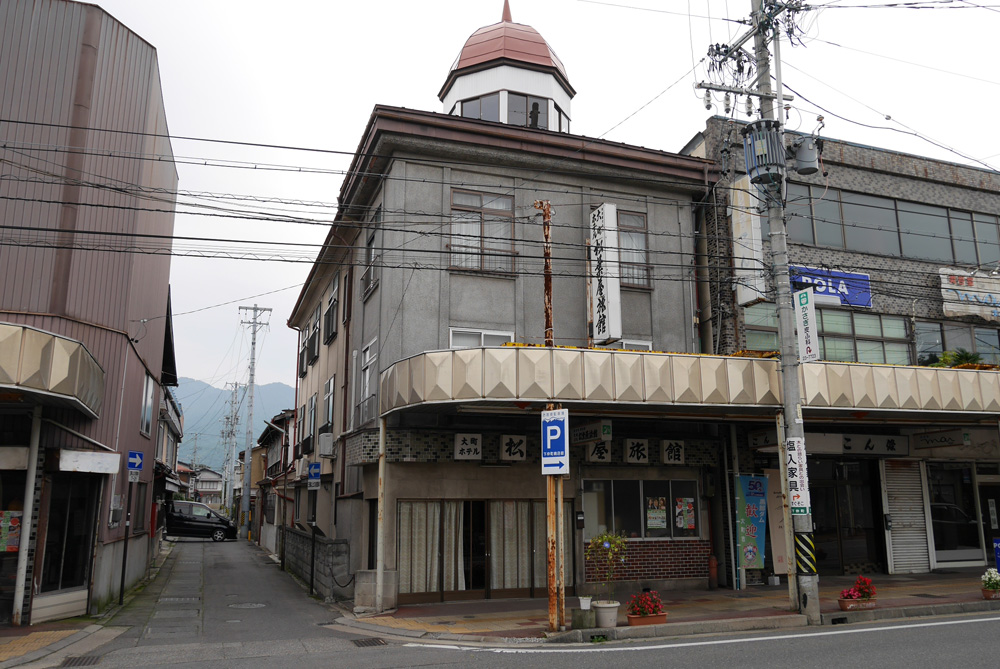 ホテル××旅館_f0130879_23264949.jpg