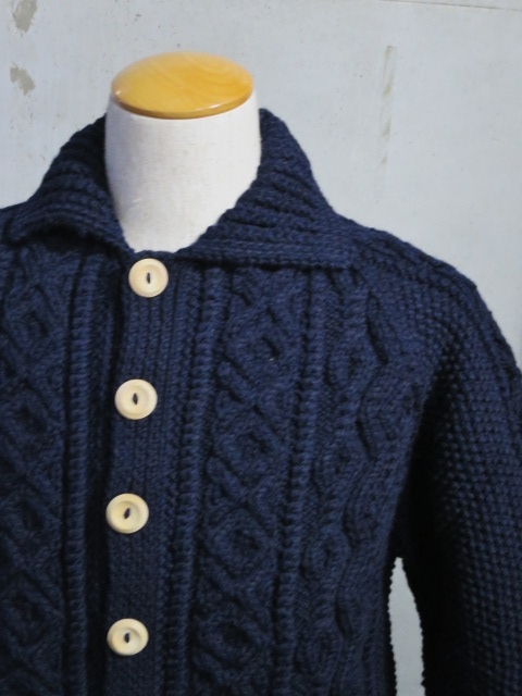 今季もようやく使える季節が来ましたョ。。。INVERALLAN 3A LUMBER CARDIGAN!★!_d0152280_14221490.jpg