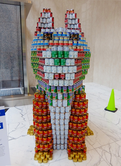 缶詰アートの展示会 22nd Annual Canstruction New York Competition_b0007805_124688.jpg