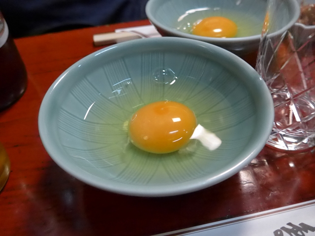 神田「鳥すきやき ぼたん」へ行く。_f0232060_22584047.jpg