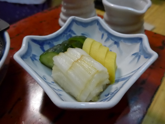 神田「鳥すきやき ぼたん」へ行く。_f0232060_239526.jpg