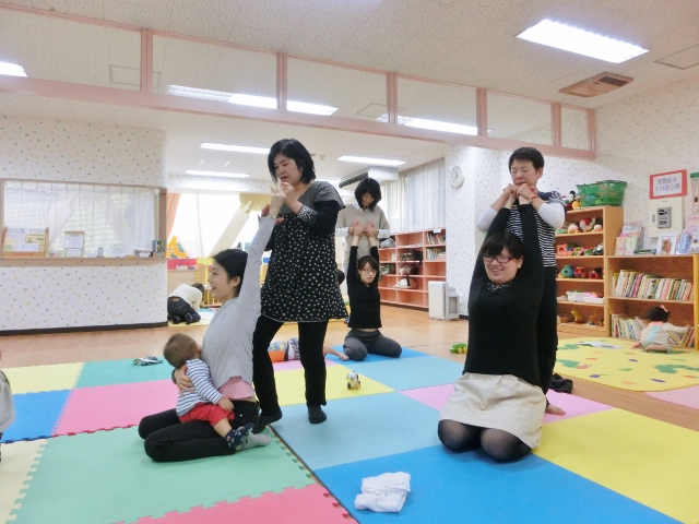 2014.11.04 親子でストレッチ体操_f0142009_10443111.jpg