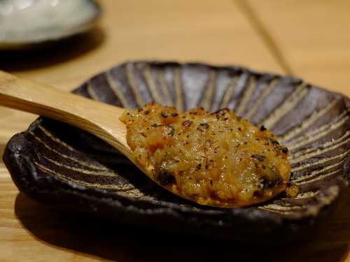 「大手町日生ビルUOMAN DINING、日本酒バル さわら(椹)の明太子燻製、日本酒×氷」_a0000029_1784426.jpg