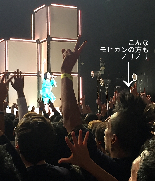 Perfumeワールドツアー初NYライブ・レポート（動画付）_b0007805_13261812.jpg
