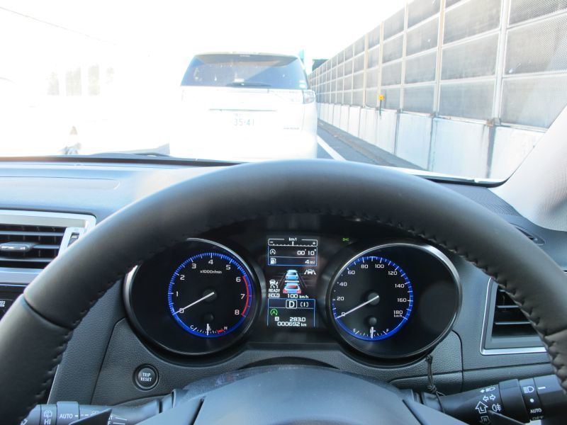最終版:WRX STIと新型レガシィB4の際立つ魅力を語る_f0076731_22145521.jpg