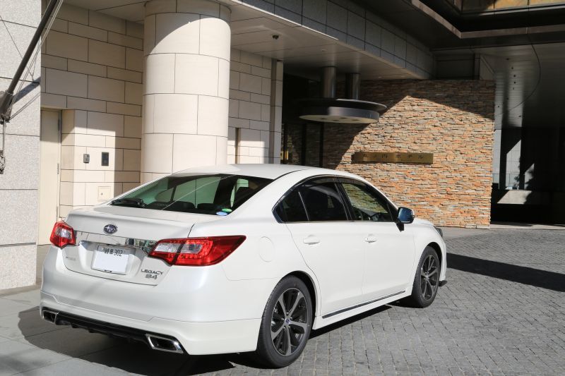 最終版:WRX STIと新型レガシィB4の際立つ魅力を語る_f0076731_22174191.jpg