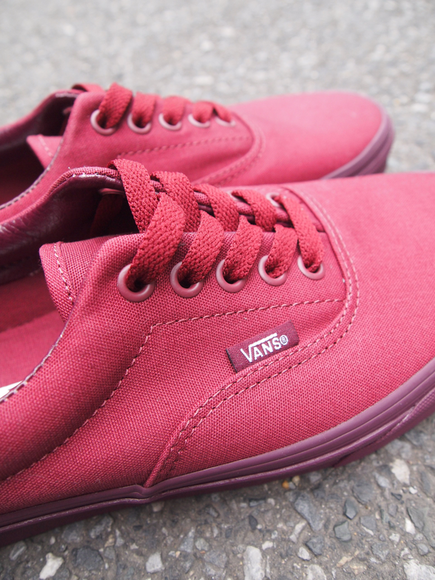 【VANS classic】HOLIDAY LINE / 新入荷_e0187341_14324032.png