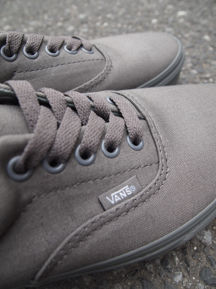 【VANS classic】HOLIDAY LINE / 新入荷_e0187341_14332778.png