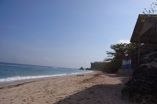 芋の子を洗ってない方のPadang Padang Beach (Thomas Beach)に行く。(\'14年10月)_f0319208_18452099.jpg