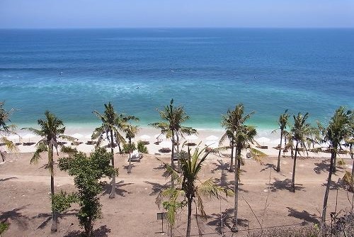 10ウン年ぶりに Balangan Beachの波打ち際で大騒ぎ (’14年10月)_f0319208_1901431.jpg