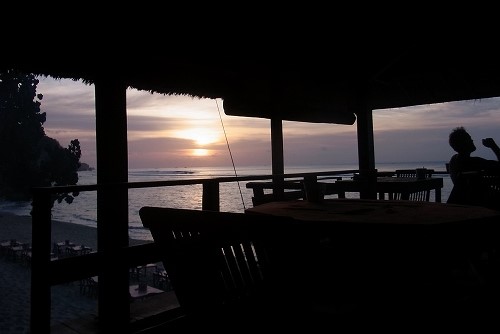 Sunset At Swamis Cafe @ Bingin Beach (\'14年10月)_f0319208_21461967.jpg