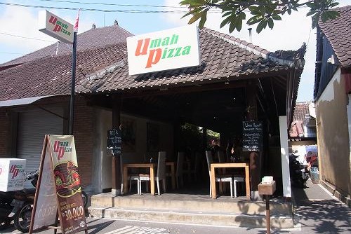 Cafe Marzano Ubud　と Umah Pizzaでデリバリー＠Ubud (\'14年9月)_f0319208_225538.jpg