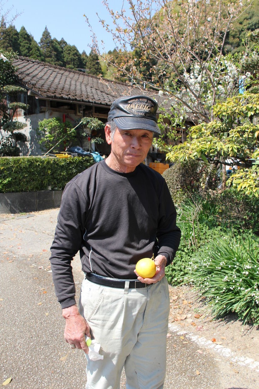 【鹿野田神社】　山幸彦所縁の御神水「潮満玉の泉」_c0011649_058563.jpg