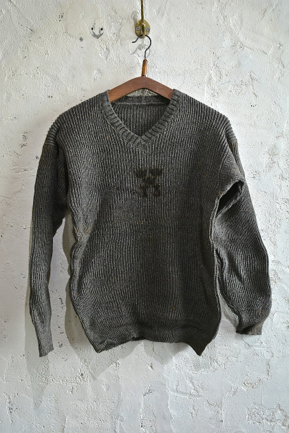 Swedish army 40\'s v-neck knit_f0226051_13145414.jpg