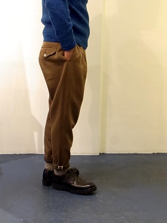 NO CONTROL AIRのパンツとNISICAのセーター_b0322280_20411640.jpg