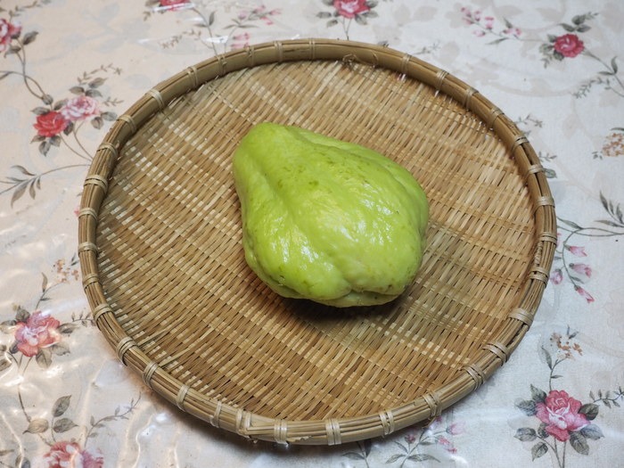 昨日の貰い物（ハヤトウリ）_c0116915_23553247.jpg